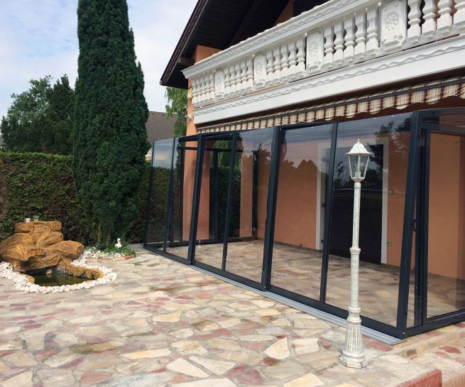 TERRASSE fedéstípus, falisínes modell - AquaPoolForm Sopron kínálatában