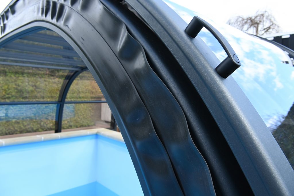 Technológia menüpont - Gumírozás és tömítések bemutatása egy RELAX MINI modellen